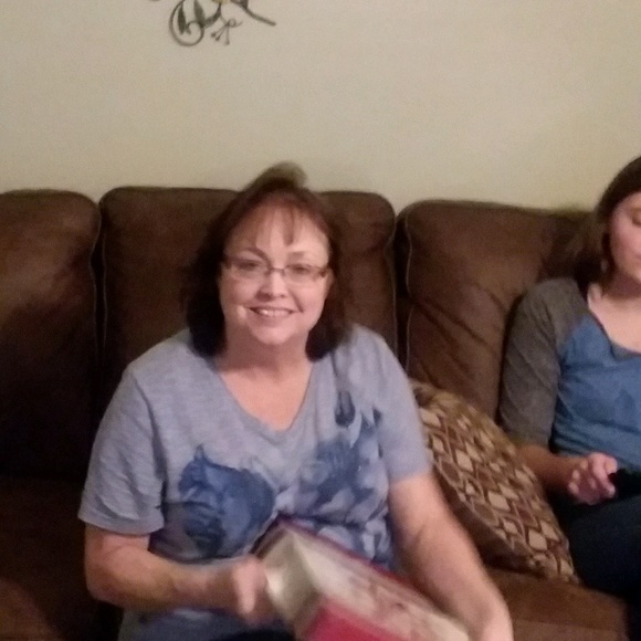 Meet your Posher, Joann - Picture 1 of 1